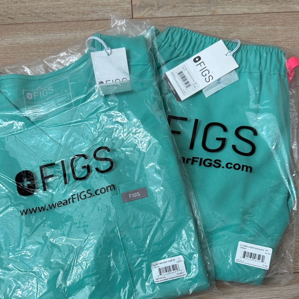 Figs men surgical green scrub set